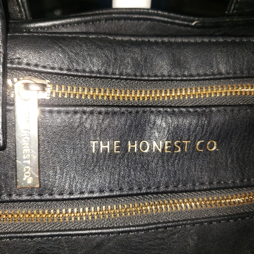 The Honest Company Diaper/Travel Bag New Born/New Pup Bundle